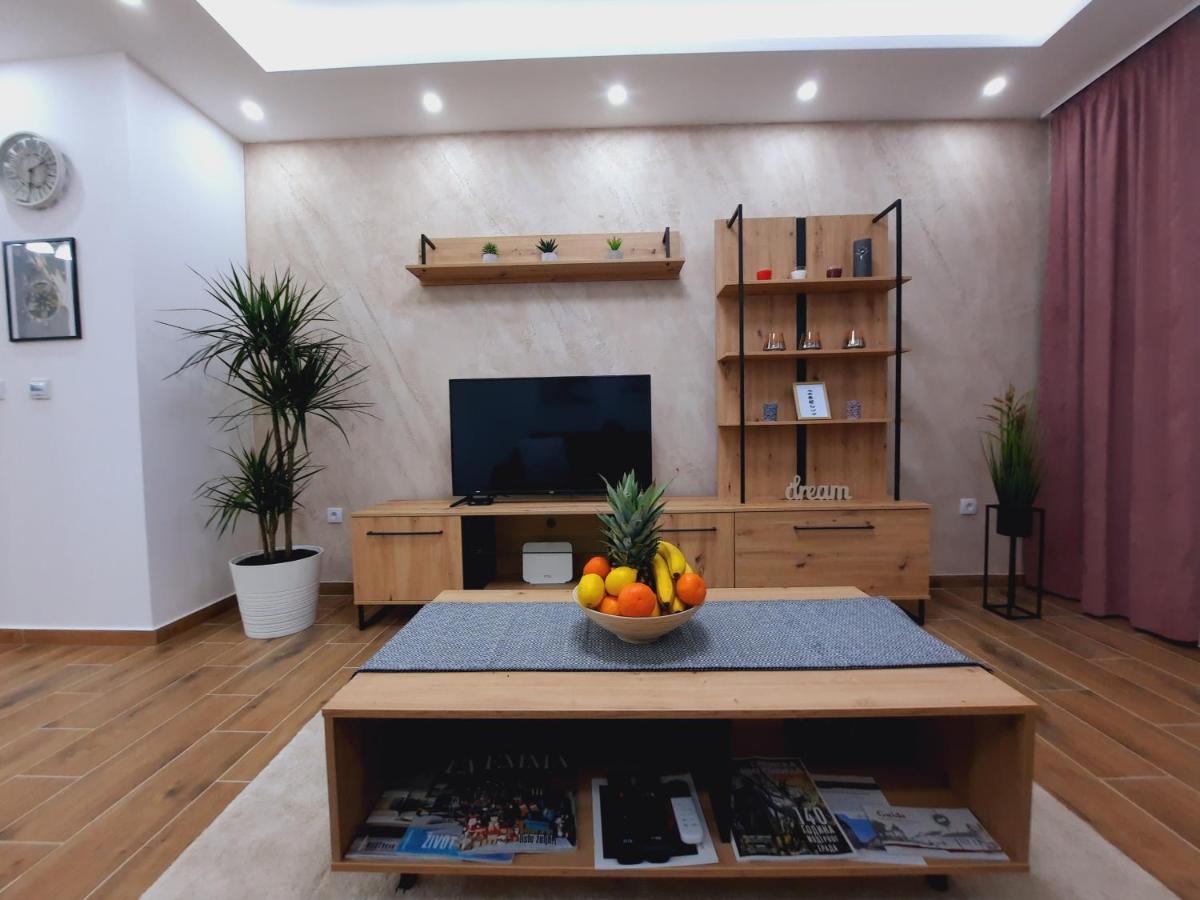 Apartman Kristal Сремська Митровиця Екстер'єр фото
