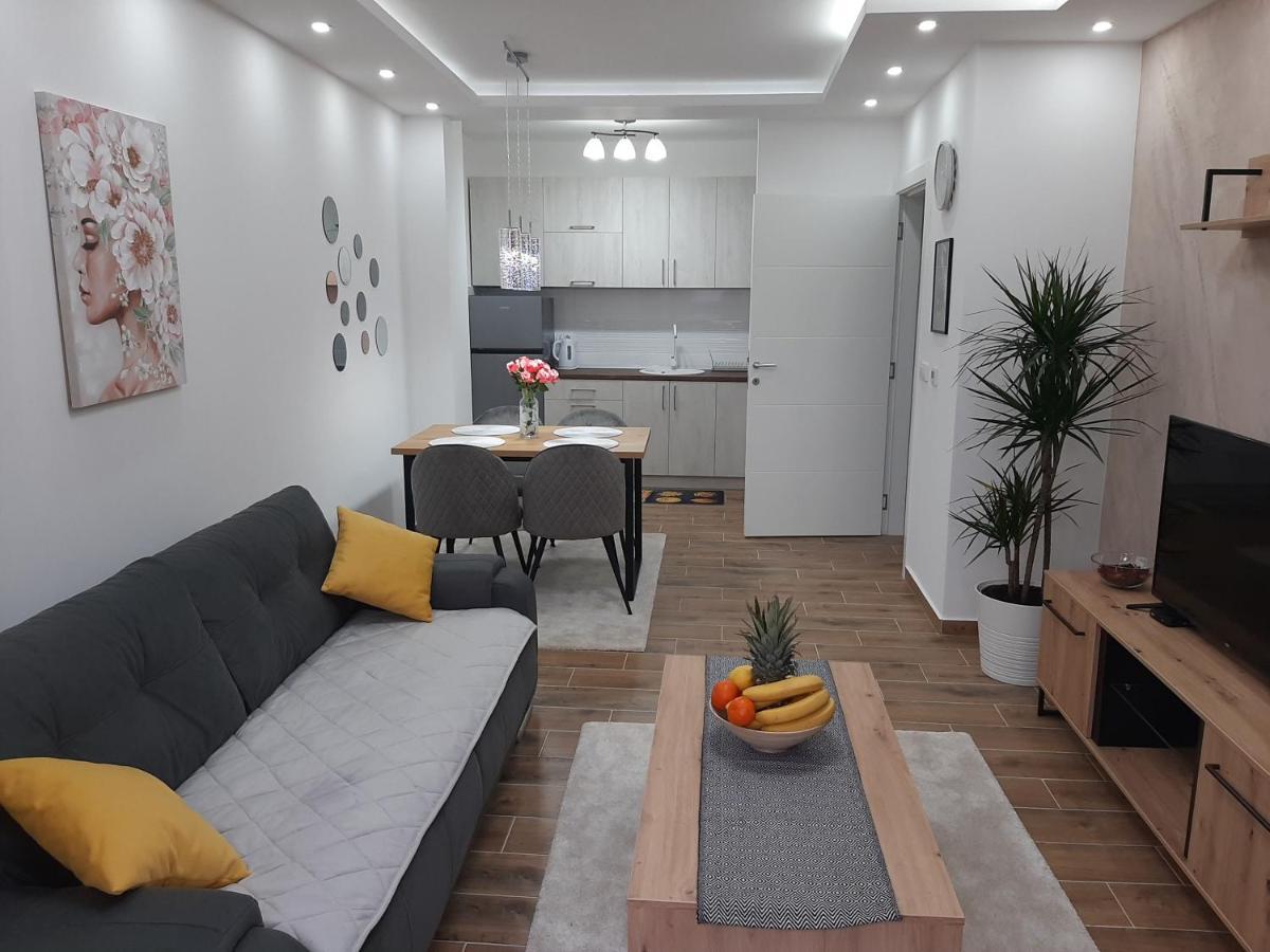 Apartman Kristal Сремська Митровиця Екстер'єр фото